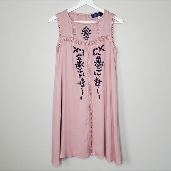BLUE RAIN | Pink Embroidered Dress | Small - Picture 4 of 7